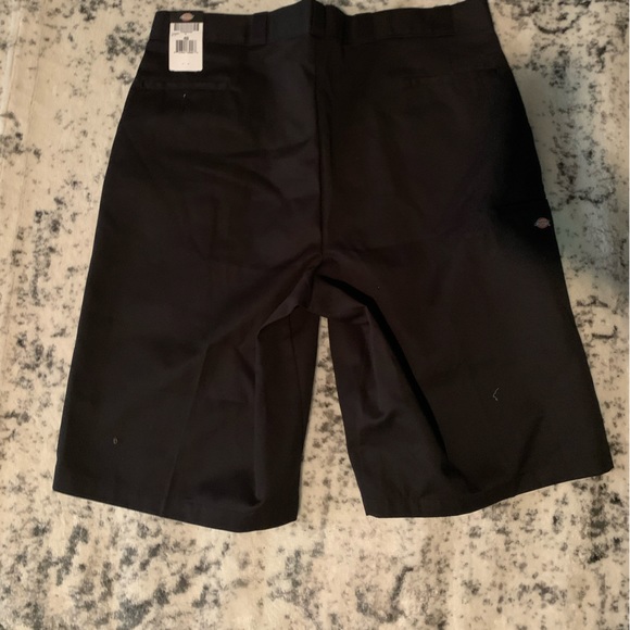 Dickies Men's 15" Loose Fit Multi-Pocket Work Short Big. 48 big - Picture 8 of 8